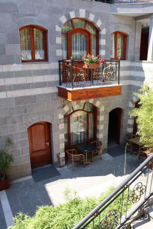 Rose Garden Suites Istanbul Exterior photo